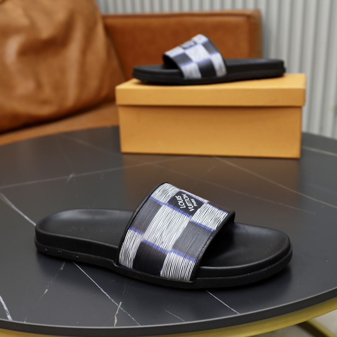 Louis Vuitton Slippers